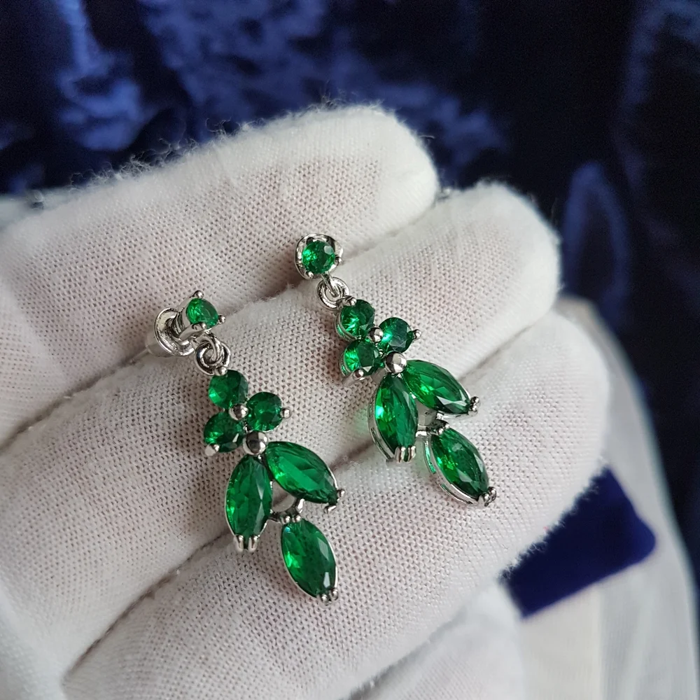Swarovski Elements Emerald Green Marquis Teardrop Leaf Necklace & Earrings SET